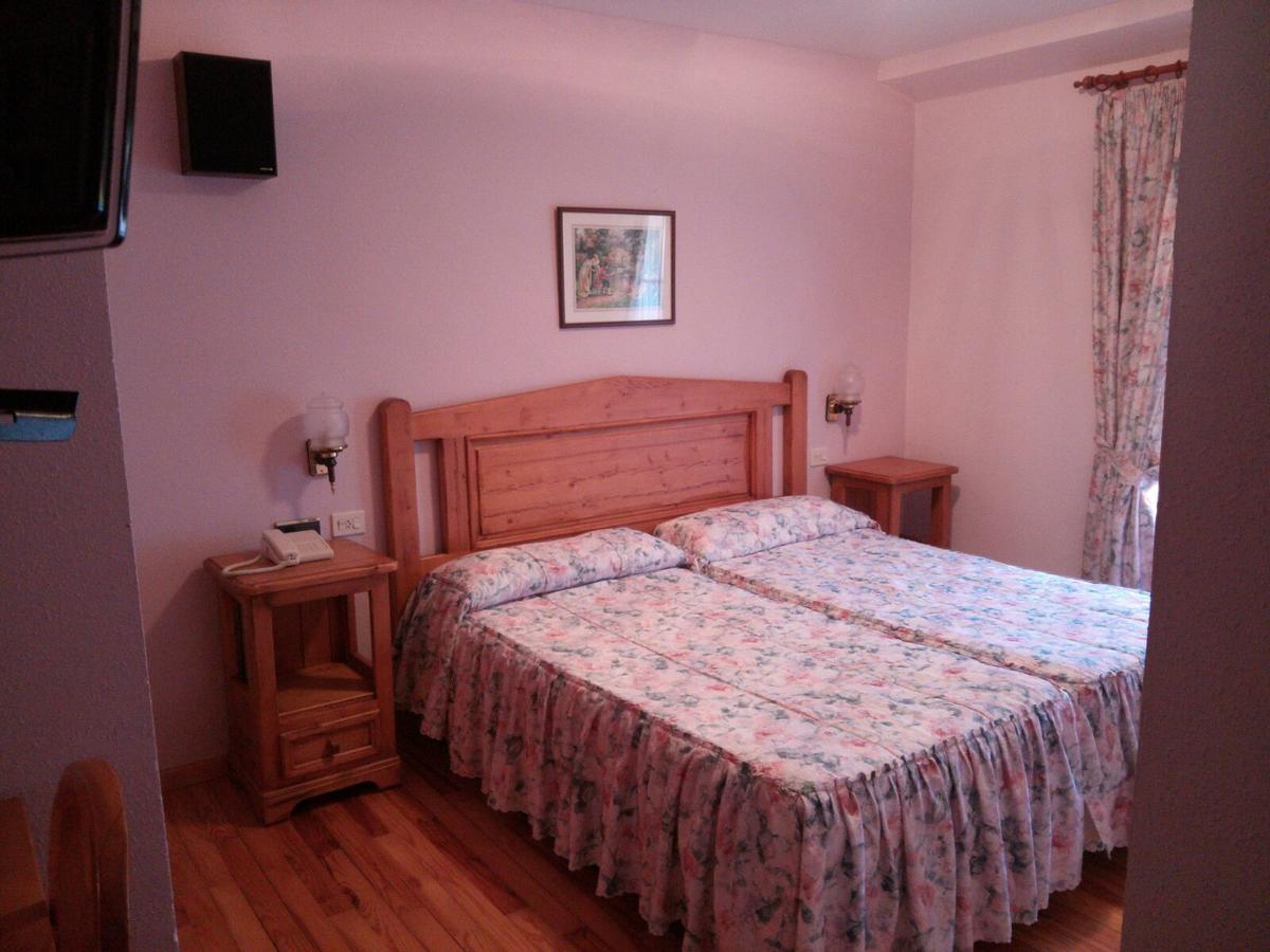 Hotel Gavín Zewnętrze zdjęcie